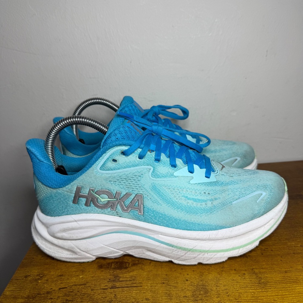 Hoka Clifton 9 Running Shoes Womens Size 7.5 Blue 1127896-SKYW